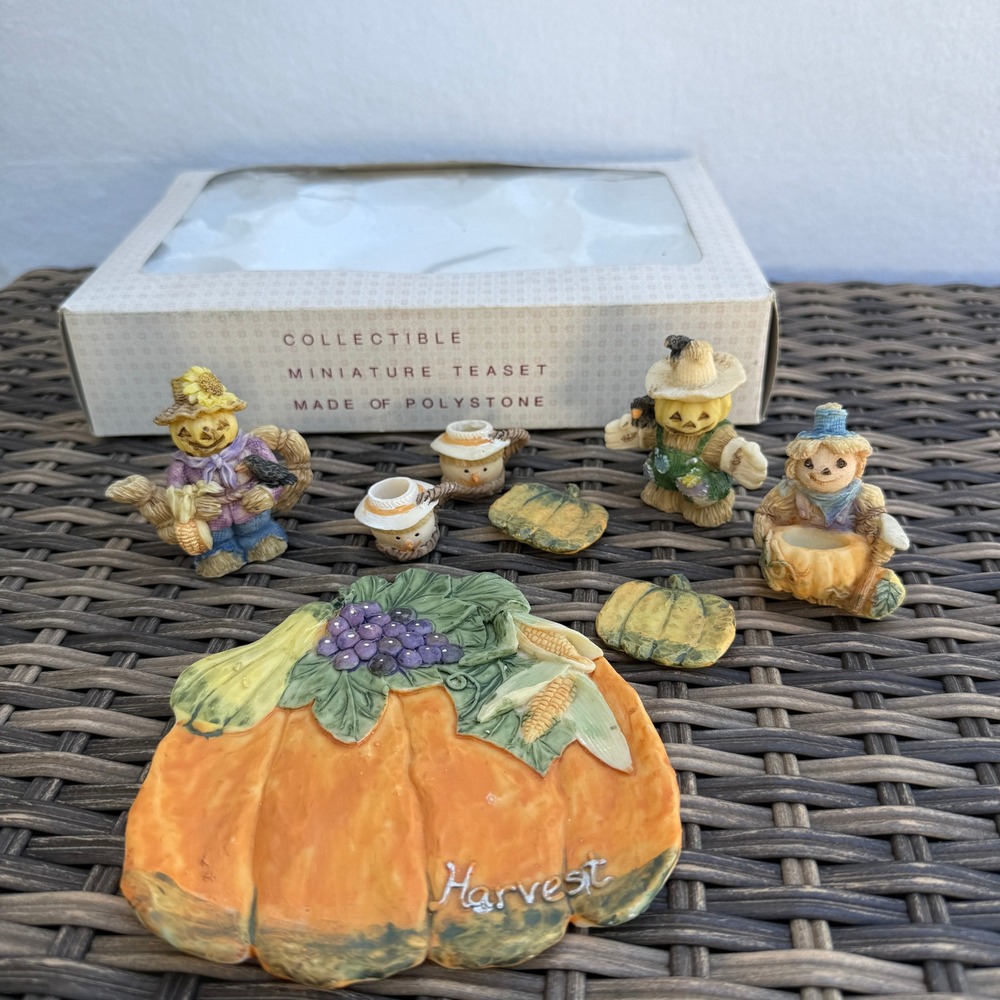 Vintage 1995 Wong's Harvest Scarecrow Miniature Tea Set Pumpkin 78411 Box